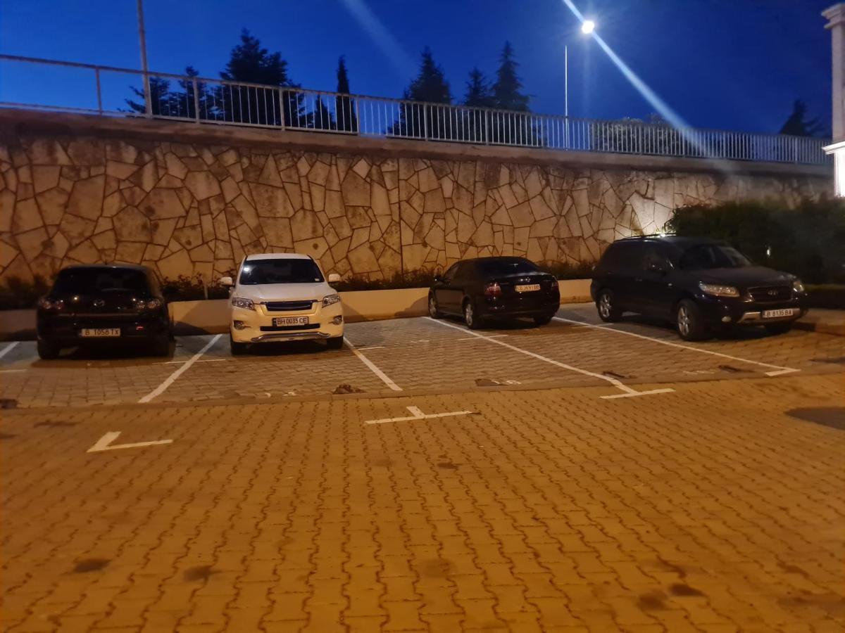 Апартамент- Вила Флоренс На 600 М От Плажа! Varna Exterior foto